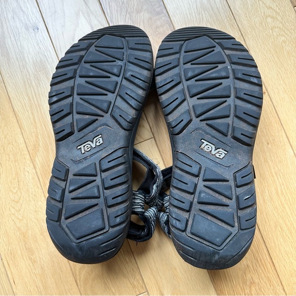 Men’s Teva Sandals - Picture 9 of 11